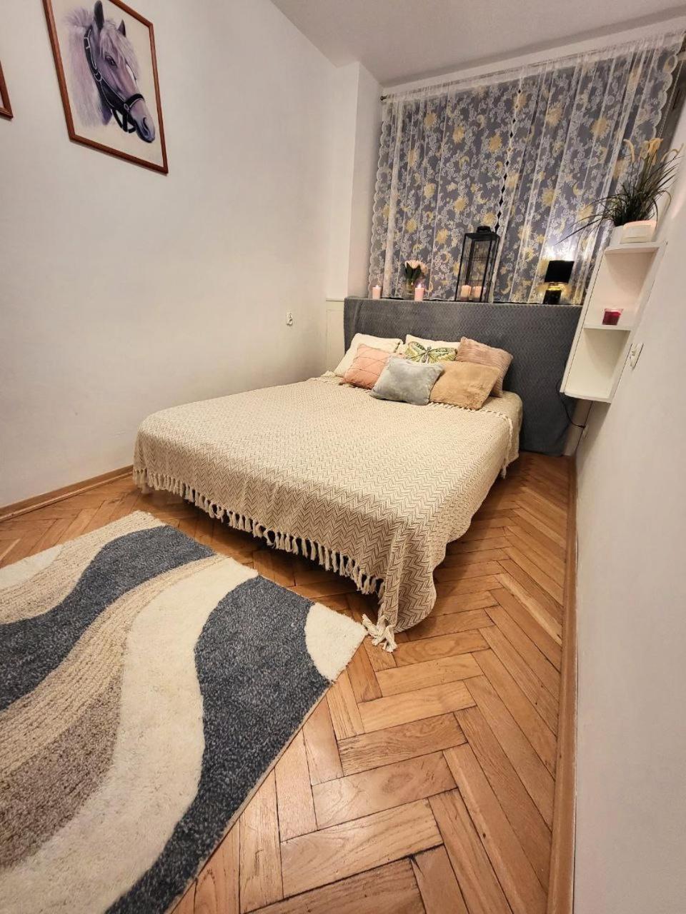 View Apartments And Rooms Βαρσοβία Εξωτερικό φωτογραφία
