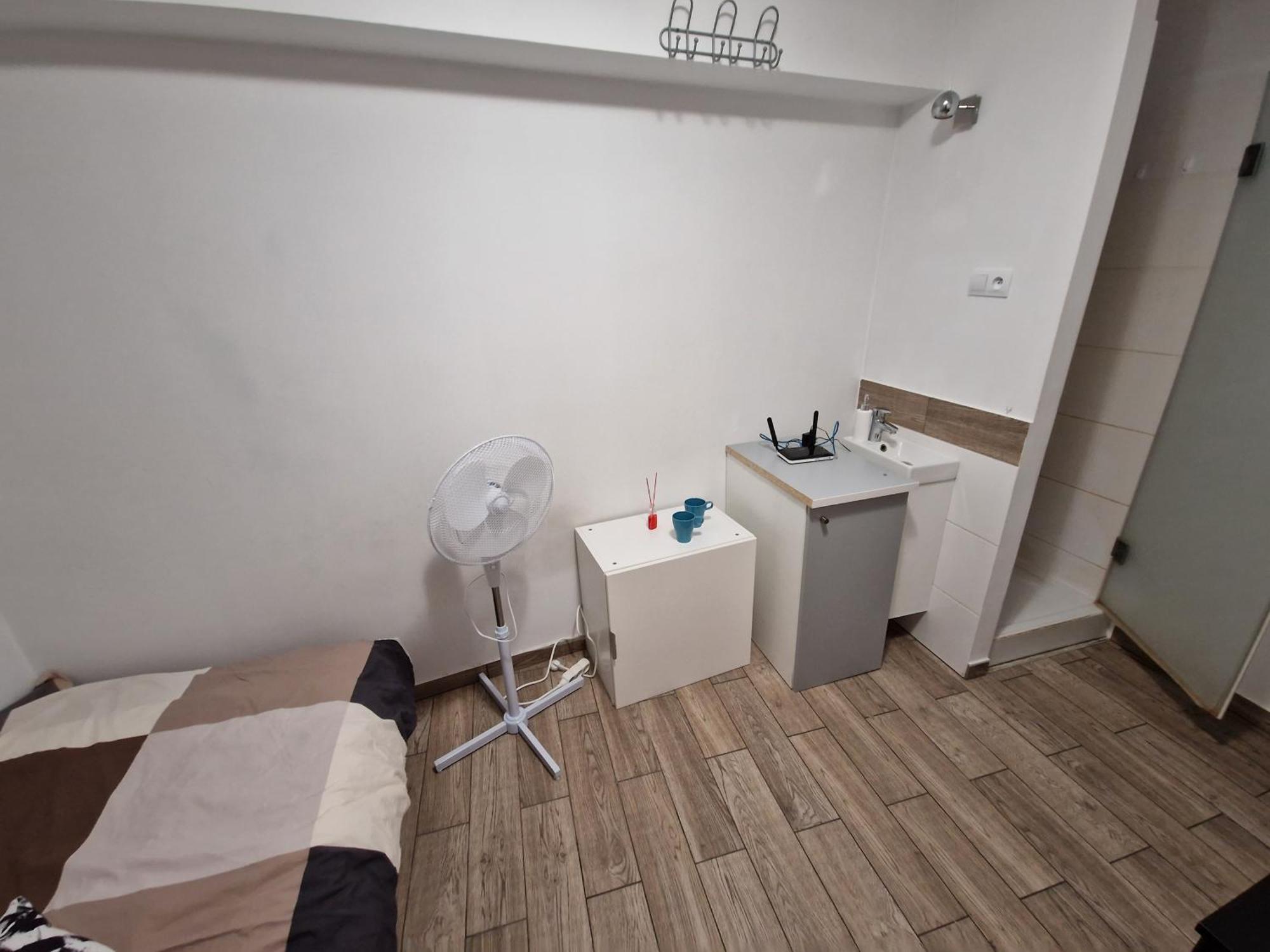 View Apartments And Rooms Βαρσοβία Δωμάτιο φωτογραφία