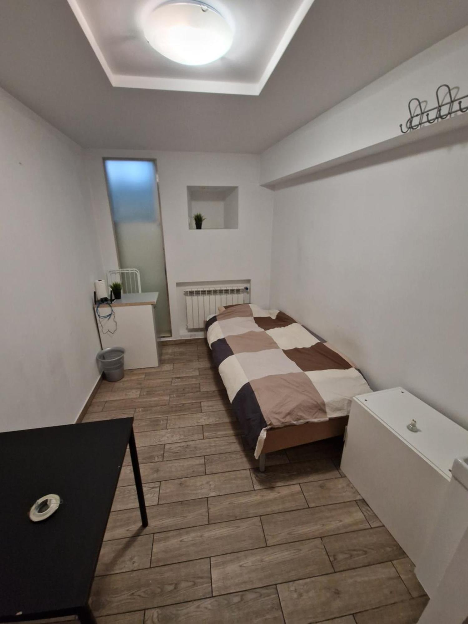 View Apartments And Rooms Βαρσοβία Δωμάτιο φωτογραφία